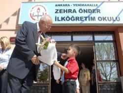 Öğrenciler başkanla güldü