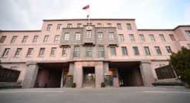 MSB: Bir PKK lı terörist daha teslim oldu