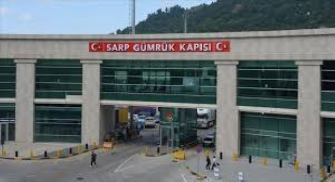 Sarp Sınır Kapısı’nda Bayram Yoğunluğu: 185 Bin Yolcu Geçiş Yaptı